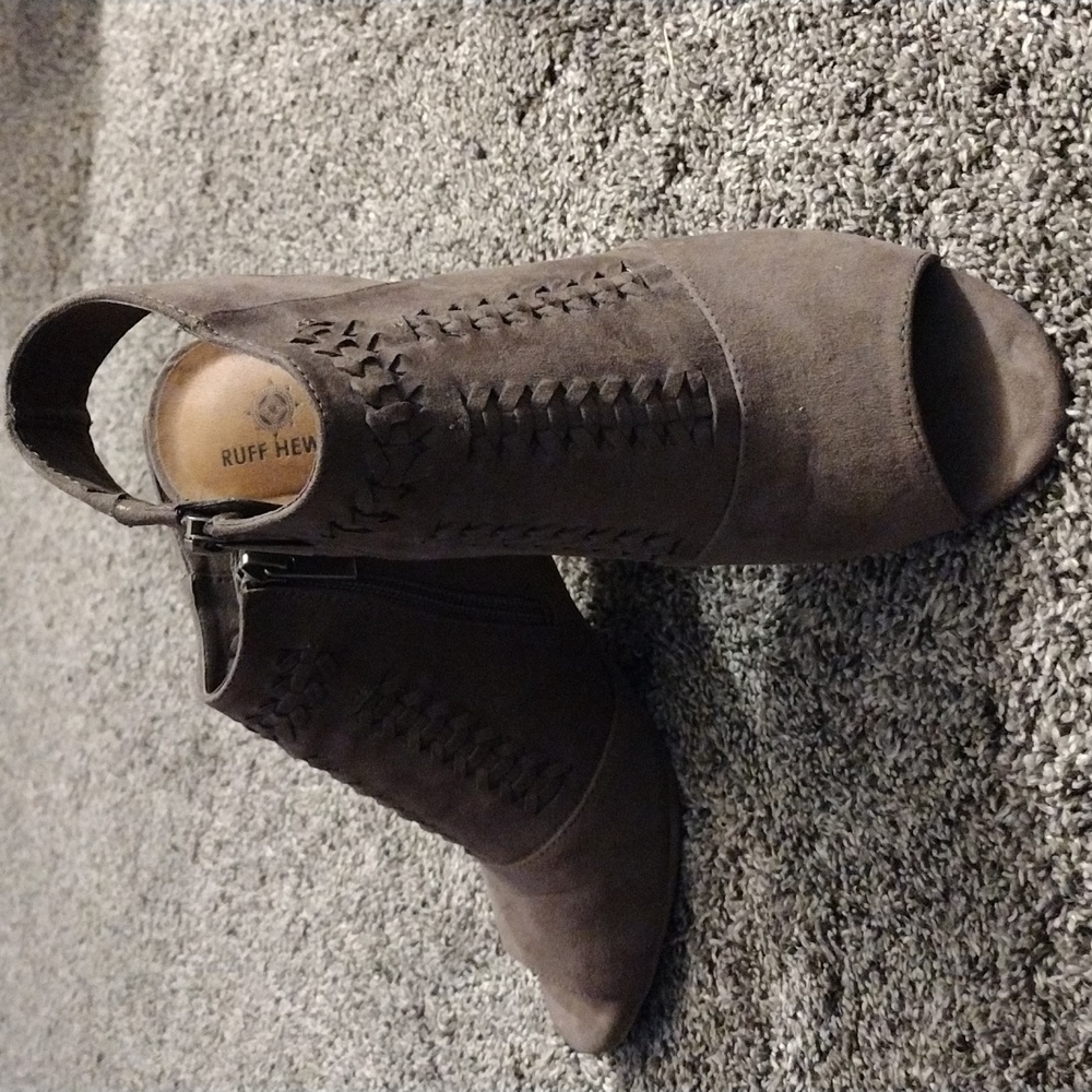 RUFF HEWN Open Toed Chunky Heels| Size 8M| Color: Brown | 3 1/4 Inch Heels